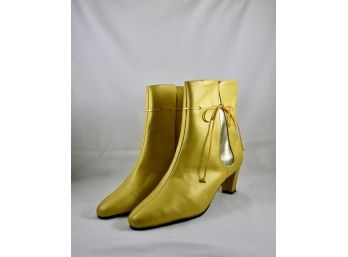 Yellow Women's Ankle Boots, Size 8 - New