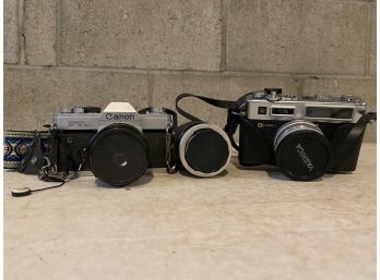 2 Vintage Cameras With Case And Extra Lense