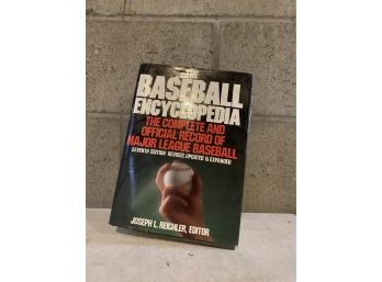 The Baseball Encyclopedia By Joseph Reichler (1984)