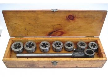 Vintage Toledo Pipe Threader Set With 7 Dies In Old Wooden Box