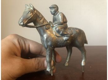 Vintage Table Clock Figurine From The 1950s - Metal Race Horse With Jockey Rider