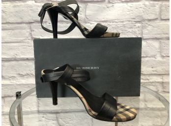 Burberry Black Leather Strapped Sandals - Sz 39 (7)