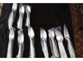 International Deep Silver Flatware Set