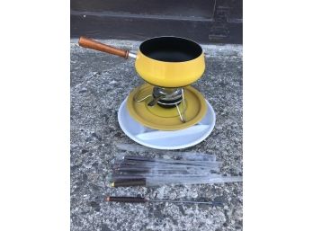 MID CENTURY MODERN Enameled Fondu Set With Serving Plate