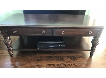 BASSETT FURNITURE Coffee Table