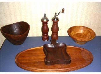 Lot Of Kitchen Wood: Salt And Pepper, Bowl, Carving Board, Bowl