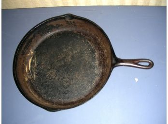 No. 10 Cast Iron Skillet 5-H2, 12.5'