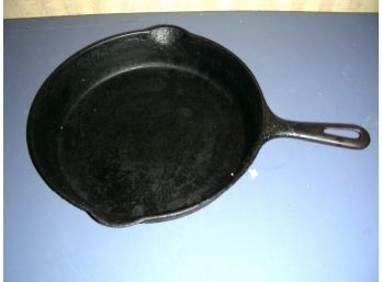 Griswold Cast Iron Skillet 10.5 Inches