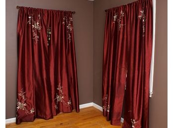 6 Panels Burgundy And Floral Decorated Curtians