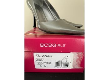 BCBG Girls Katchen5 Grey Pearl Patent Heels Size 8