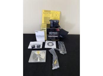 NIKON Cool Pix 800 3.3 Mega Pixels, Zoom With Original Box &  Packaging