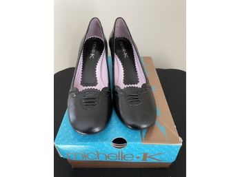 MICHELLE K Black Heels Size 7.5