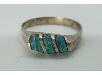 Vintage Size 8 Silver Tone Ring With Aqua Blue Stone ~ Possibly Agate Or Quartz