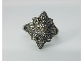 Lovely Vintage Size 7 Sterling Silver Marcasite Ring ~ Marked 925