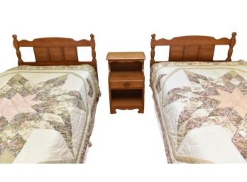 Pair Of Vintage Beals Rock Maple Twin Size Bed Frames And Night Stand