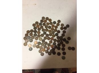 100 Indian Head Pennies . Mixed Dates . Good  Condition