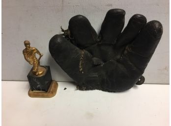 Antique Baseball  Catchers  Mitt And Vintage  Metal  Baseball Trophy