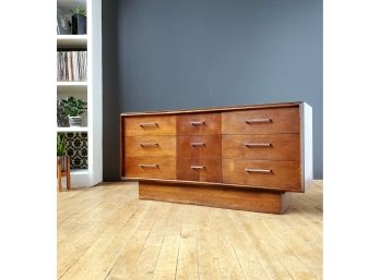 Mid Century Modern Lane Walnut 9 Drawer Chest