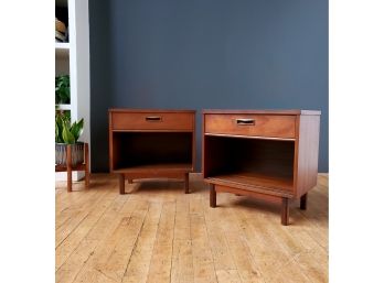 Pair Walnut 60s Mid Century Nightstands