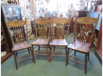 Lot Of 4 Oak Chairs