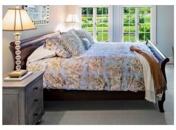 Queen Size Sleigh Bed