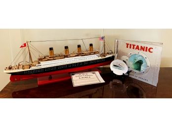 Titanic Wood Model, Pop Up Book & Little Plate