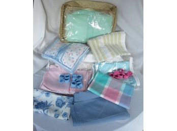 Spring  Pastel Colored Tablecloths-some With Matching Napkins- Stored In Zippered Bags