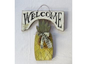 Country Rustic Wooden Welcoming Pineapple Sign