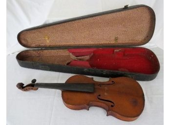 Early Antique Violin In Coffin Style Wood Case Latched & Locks!