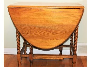 Beautiful Antique C1920s English / Scottish Gateleg Oak, Barley Twist Oval Drop Leaf Table