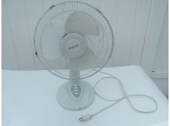 Oscillating Desktop Fan