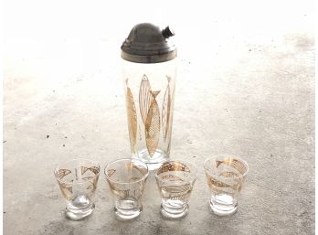Highly Collectible Mid Century Modern Glass Cocktail Shaker And Glasses By Fred Press