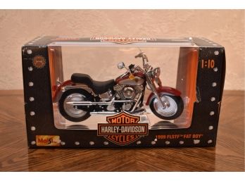 Maisto 1999 Harley Davidson FLSTF Fat Boy