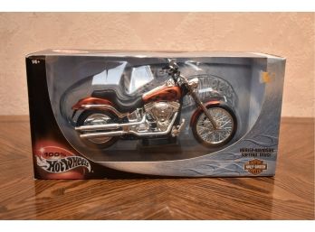 100 Hot Wheels Harley Davidson Softtail Duece