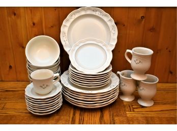 Phaltzgraff Heirloom Dish Set