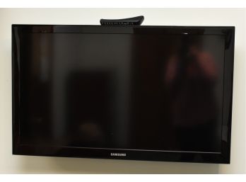 Samsung 40' LCD Flat Screen TV