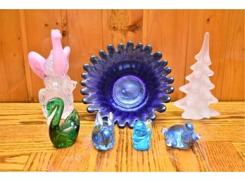 Small Collection Of Art Glass (See All Pictures)