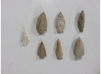 Lot Of 7 Arrowheads