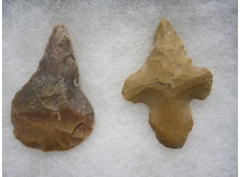 Lot Of 2 Arrowheads