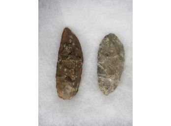 Lot Of 2 Arrowheads