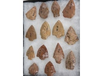 Lot Of 14 Arrowheads