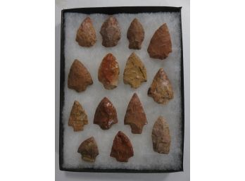 Lot Of 14 Arrowheads