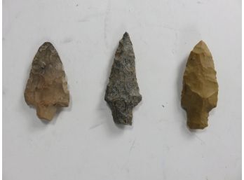 Lot Of 3 Arrowheads