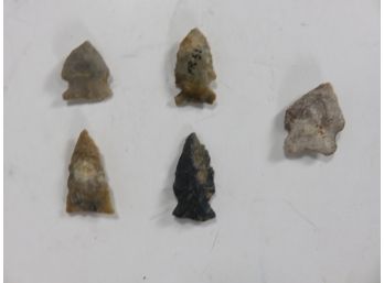 Lot Of 5 Arrowheads