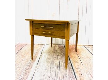 Vintage Mid Century End Table.