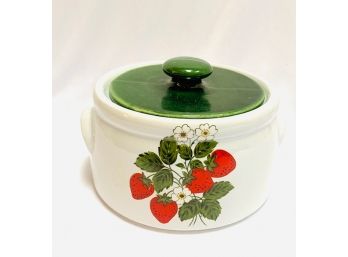 Vintage McCoy Pottery Strawberry Country 2 Qt Round Covered Casserole