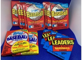 Unopened Assorted Baseball Card Wax Pack Lot