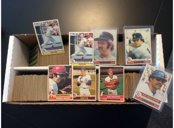 2000 Count Box With 1970s Topps Baseball Cards Loaded With Stars