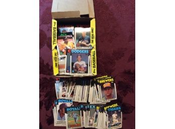 1986 Topps Baseball Card Lot In Original Wax Box