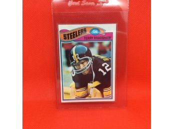 1977 Topps Terry Bradshaw Football Card #245